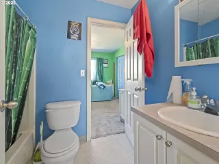 Photo #6: 22589114 Listing