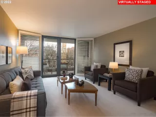 Photo #2: 22589549 Listing