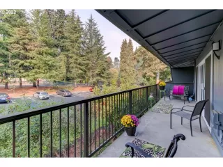 Photo #4: 22591260 Listing