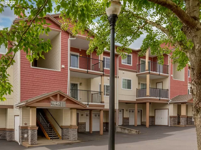 MLS: 22591495 Condo For Sale