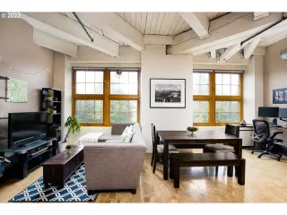 Photo #6: 22592711 Listing