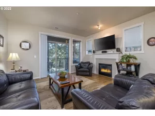 Photo #6: 22593109 Listing 