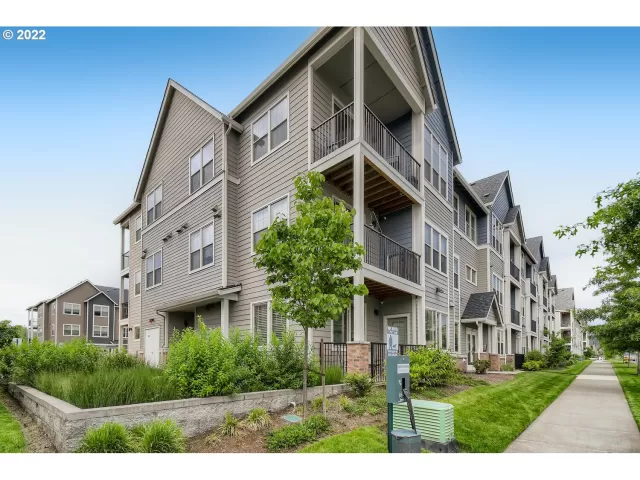 MLS: 22593205 Condo For Sale