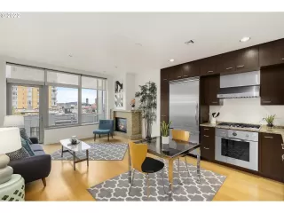 Photo #1: 22594464 Listing