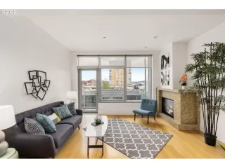 Photo #4: 22594464 Listing