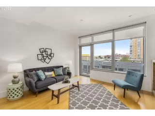 Photo #5: 22594464 Listing