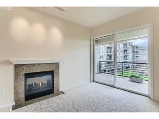 Photo #4: 22594510 Listing