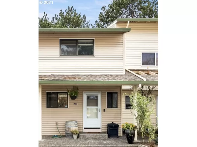 MLS: 22595054 Condo For Sale