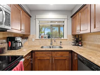 Photo #2: 22595054 Listing