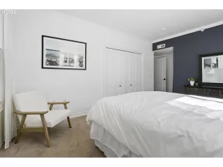 Photo #6: 22595450 Listing