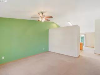 Photo #6: 22595981 Listing 