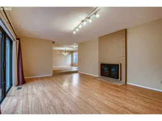 Photo #3: 22596373 Listing 