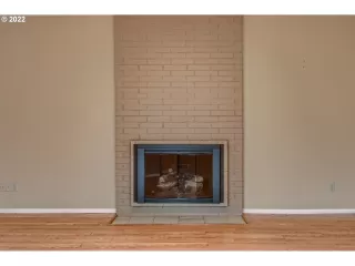Photo #5: 22596373 Listing 