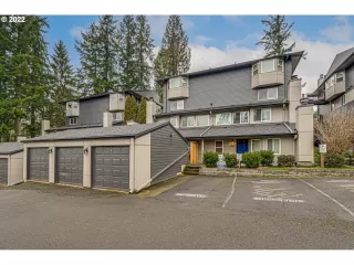 Photo #3: 22596805 Listing