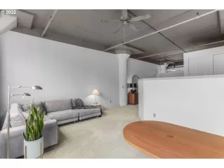 Photo #5: 22600048 Listing 