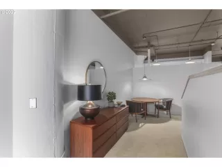 Photo #6: 22600048 Listing 