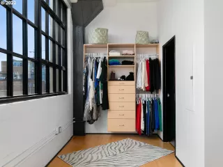 Photo #4: 22600161 Listing