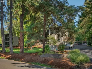 Photo #2: 22600454 Listing