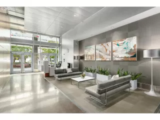 Photo #4: 22601201 Listing