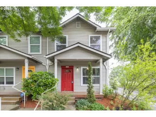 Photo #5: 22602411 Listing