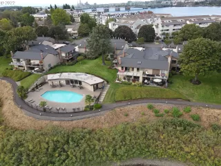 Photo #3: 22602976 Listing