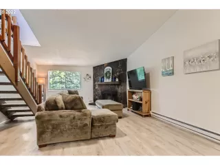 Photo #6: 22604021 Listing