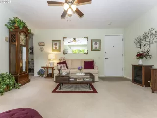 Photo #6: 22604513 Listing 