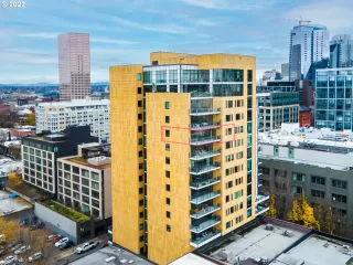 Photo #2: 22605347 Listing