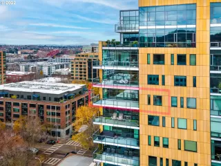 Photo #3: 22605347 Listing