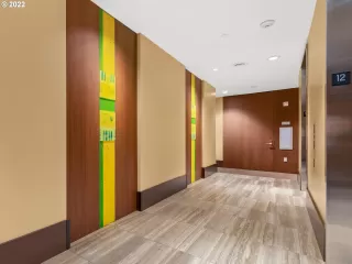 Photo #4: 22605347 Listing