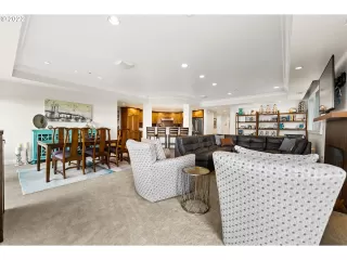 Photo #5: 22607968 Listing