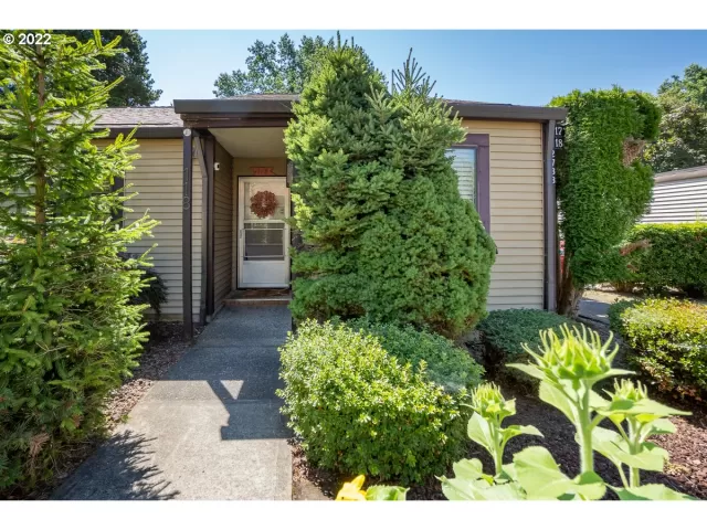 MLS: 22609382 Condo For Sale