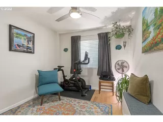 Photo #5: 22609382 Listing