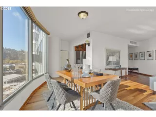 Photo #5: 22609736 Listing 