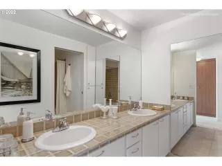 Photo #6: 22609736 Listing 