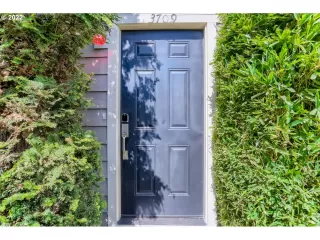 Photo #1: 22609833 Listing