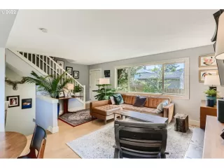 Photo #3: 22609833 Listing