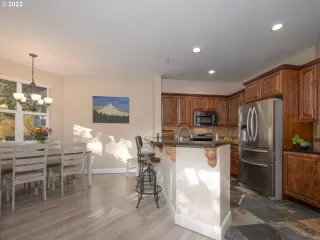 Photo #5: 22609907 Listing 