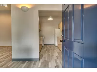 Photo #3: 22610081 Listing