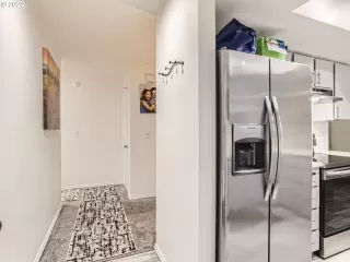Photo #4: 22610551 Listing 