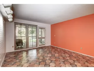 Photo #2: 22610830 Listing