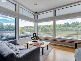 Photo #3: 22612371 Listing