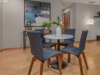 Photo #6: 22612699 Listing