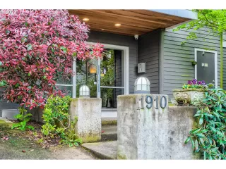 Photo #2: 22613320 Listing