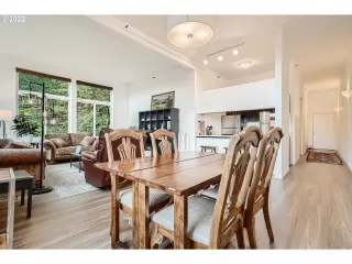 Photo #4: 22613320 Listing