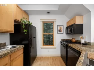 Photo #2: 22613815 Listing