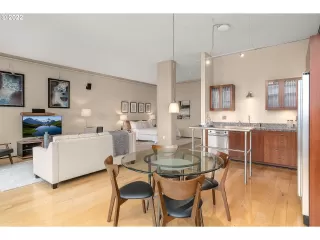 Photo #4: 22613898 Listing 