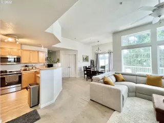 Photo #5: 22614075 Listing 