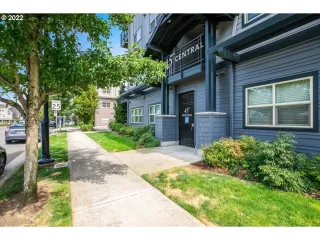 Photo #2: 22614408 Listing