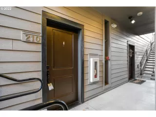 Photo #3: 22614408 Listing